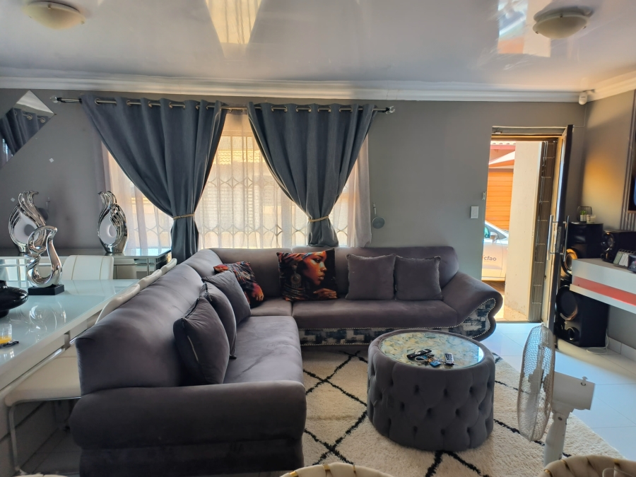 3 Bedroom Property for Sale in Ellaton North West